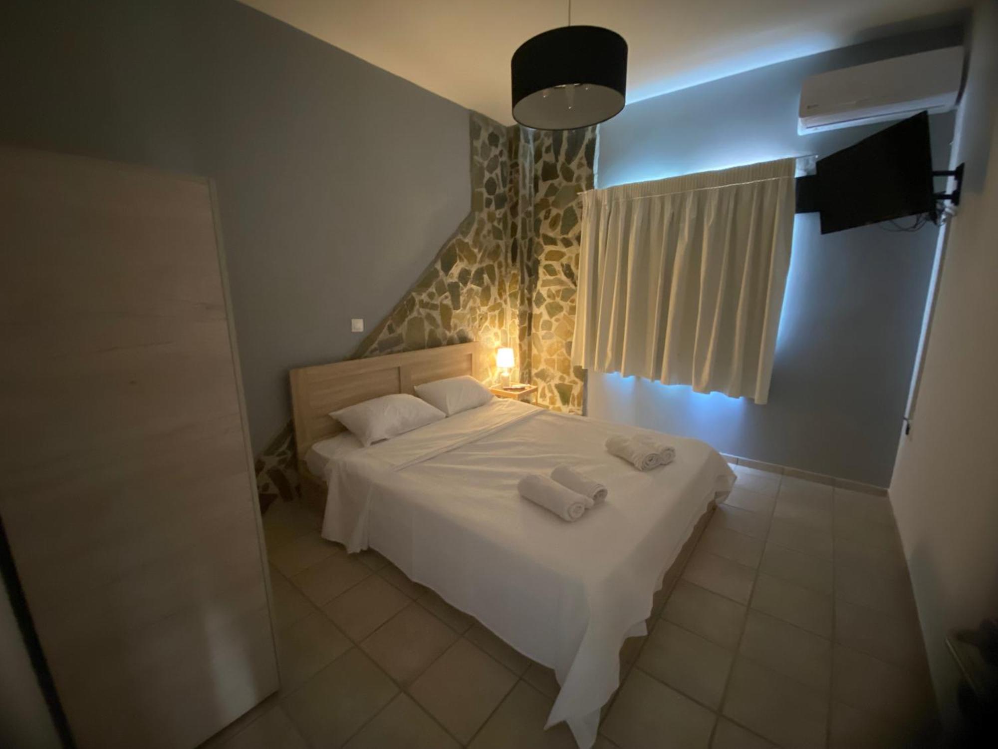 Lmj Apartments Artemida  Ngoại thất bức ảnh